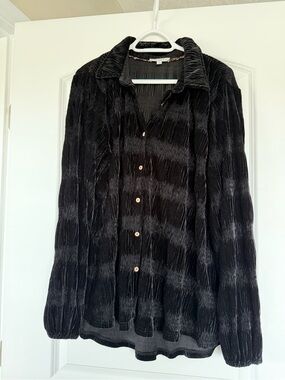Umgee Black Velvet Textured Button-Up Blouse